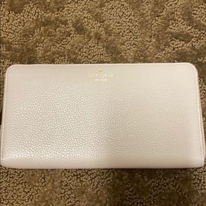 NWT Kate spade Grey Street Neda wallet